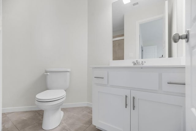 17157 W 164th Ter, Olathe, KS 66062 - bathroom featuring baseboards and vanity