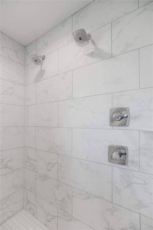 17157 W 164th Ter, Olathe, KS 66062 - full bath featuring a tile shower