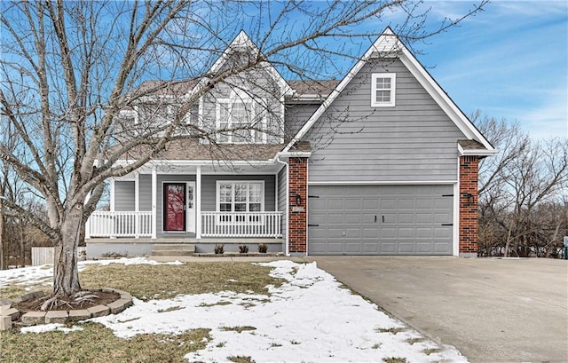 view of front of property featuring covered porch