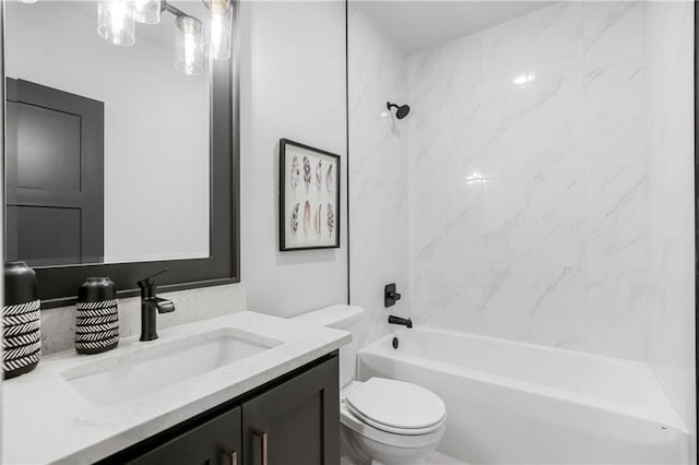 16781 S Fellows St, Olathe, KS 66062 - full bath with vanity and bathtub / shower combination