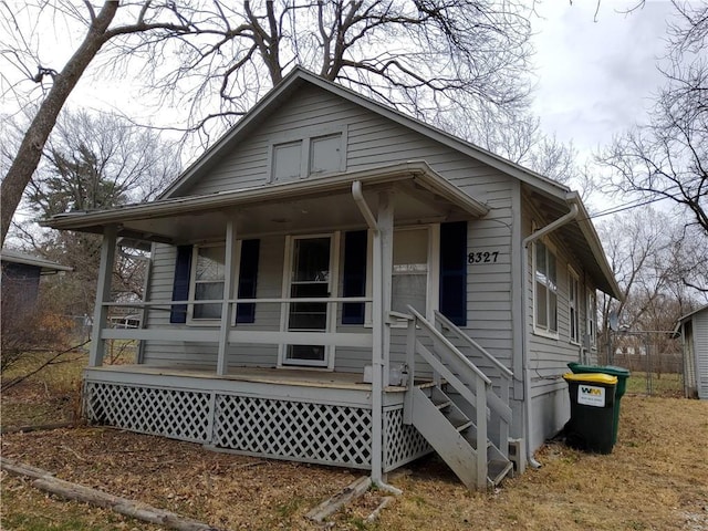 view of front of house featuring covered porch