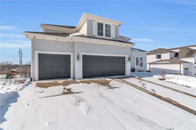 view of front facade featuring a garage