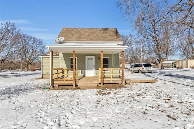 bungalow-style home with covered porch