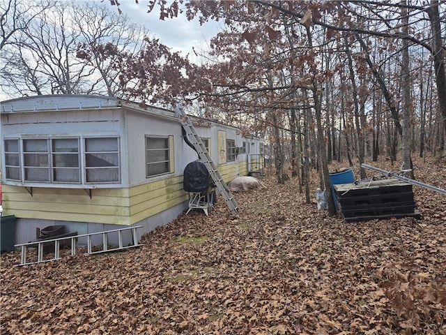 view of property exterior