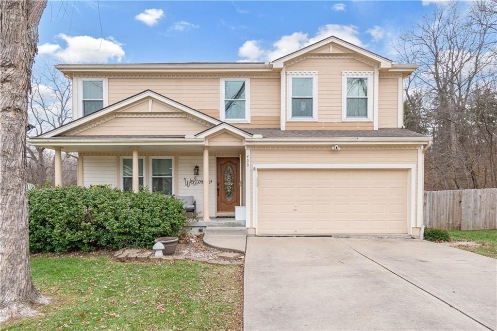 view of front of house with a garage