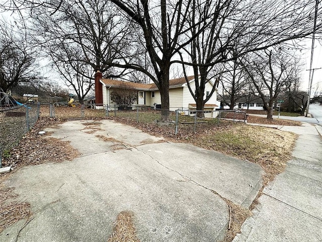 view of front of property