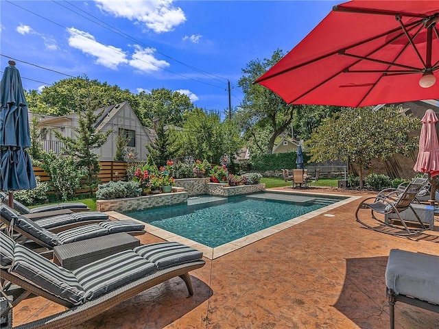 821 W 54th Ter, Kansas City, MO 64112 - view of swimming pool featuring a fenced backyard and a patio