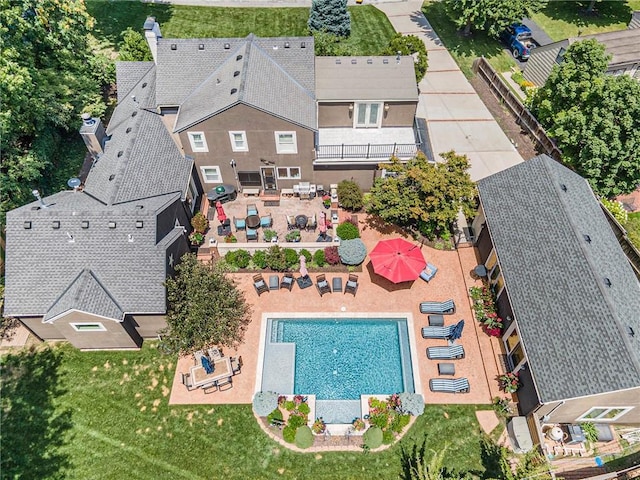 821 W 54th Ter, Kansas City, MO 64112 - view of subject property featuring a pool area