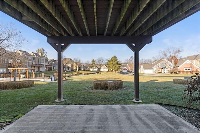 view of yard featuring a patio