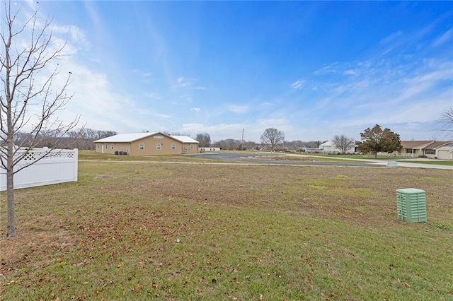 view of yard with a residential view