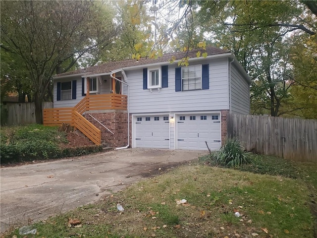 view of front facade with a garage