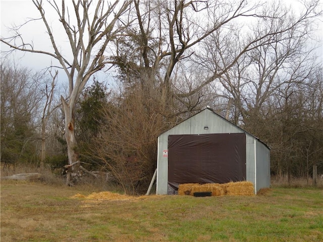 view of outdoor structure