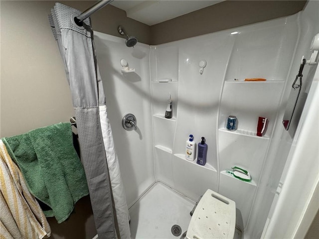 bathroom with walk in shower