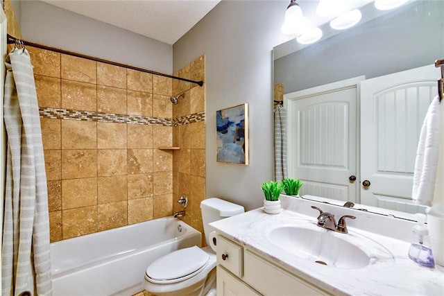 full bathroom featuring shower / bathtub combination with curtain, vanity, and toilet