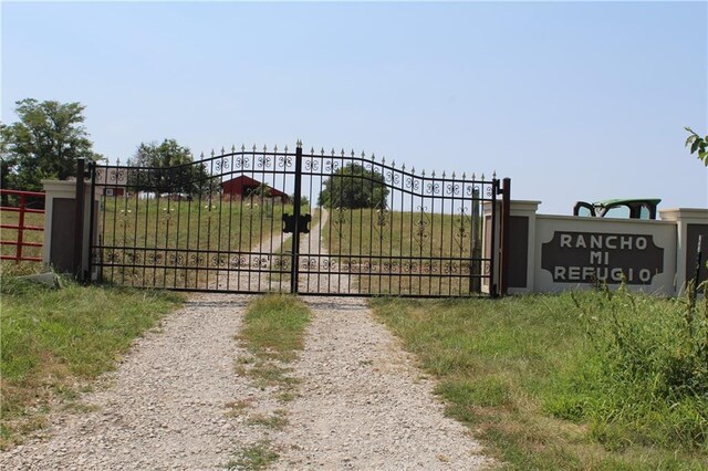 36450 Metcalf Rd, Louisburg, KS 66053