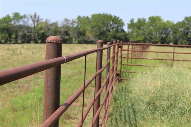 36450 Metcalf Rd, Louisburg, KS 66053