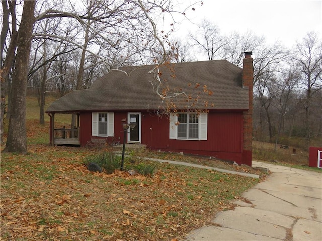 view of front of property