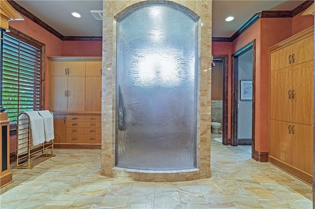 472 N Winnebago Dr, Lake Winnebago, MO 64034 - bathroom with ornamental molding, toilet, a shower stall, and recessed lighting
