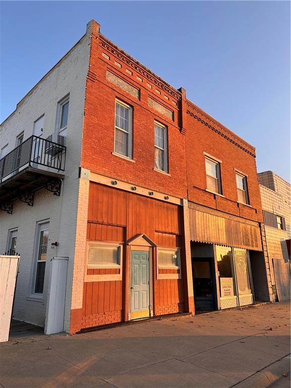 408 Neosho St, Burlington, KS 66839 - view of building exterior