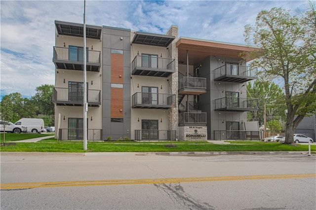 200 W Gregory Blvd, Kansas City, MO 64114 - view of building exterior