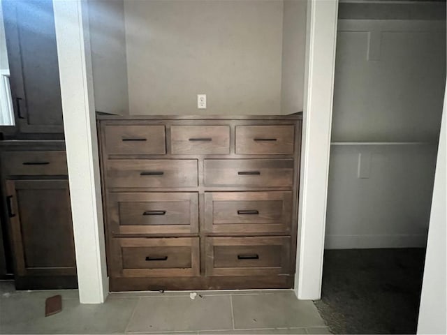 1708 SW Arbormist Dr, Lees Summit, MO 64082 - view of closet