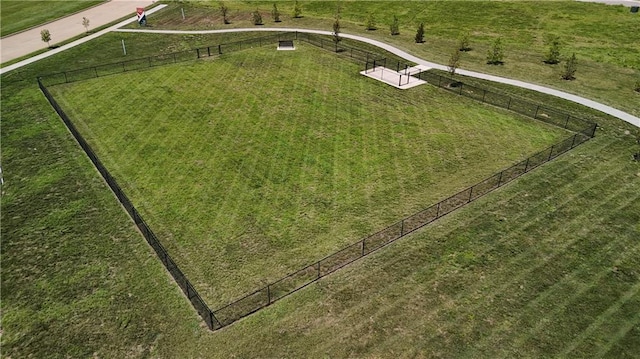 birds eye view of property featuring a rural view