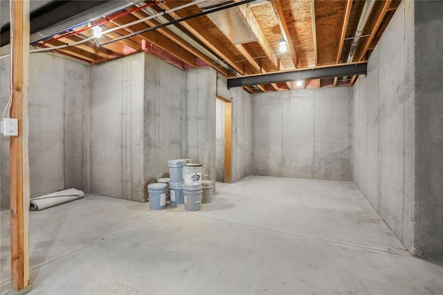 7050 NW Yulich Ct, Parkville, MO 64152 - view of unfinished basement