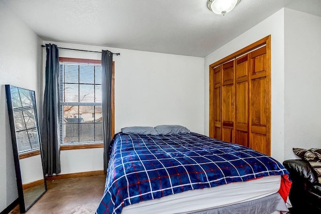 bedroom featuring a closet