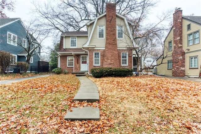 view of front property