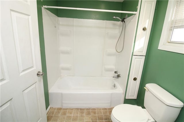 full bath featuring toilet and shower / bathing tub combination