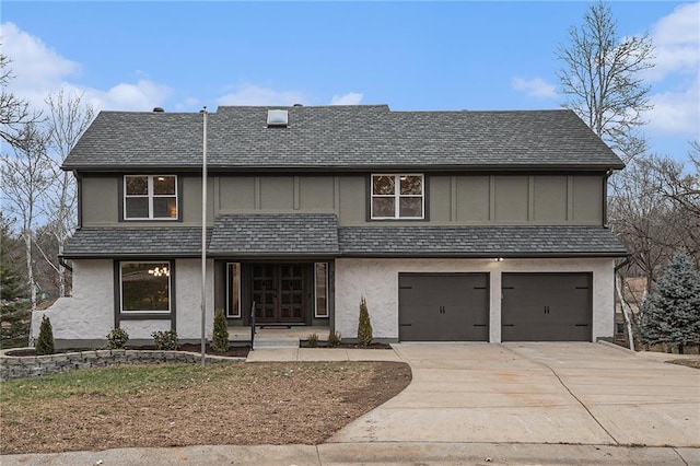 view of front property featuring a garage