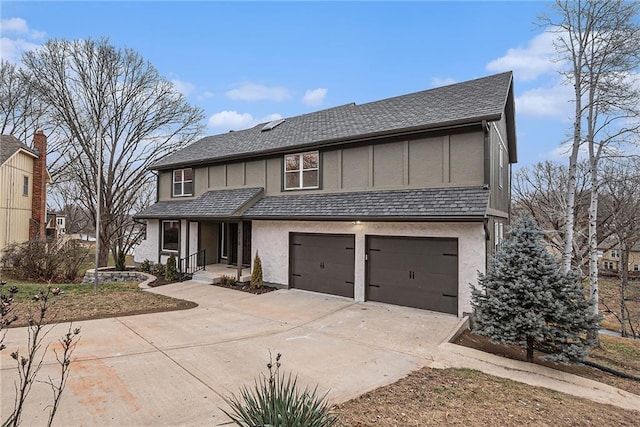 view of front of house featuring a garage