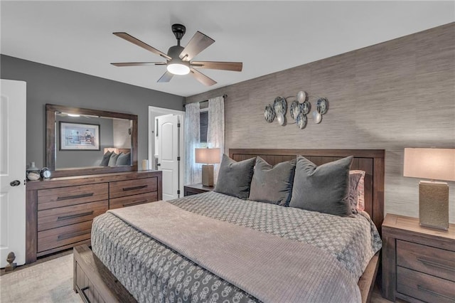 bedroom with ceiling fan