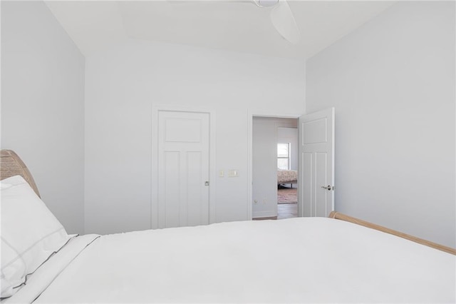 unfurnished bedroom featuring ceiling fan