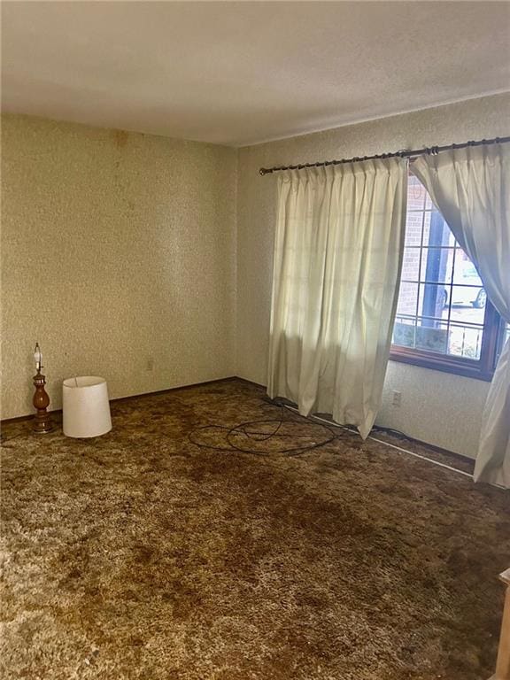 empty room with carpet