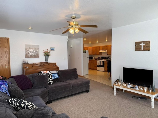 living room featuring ceiling fan