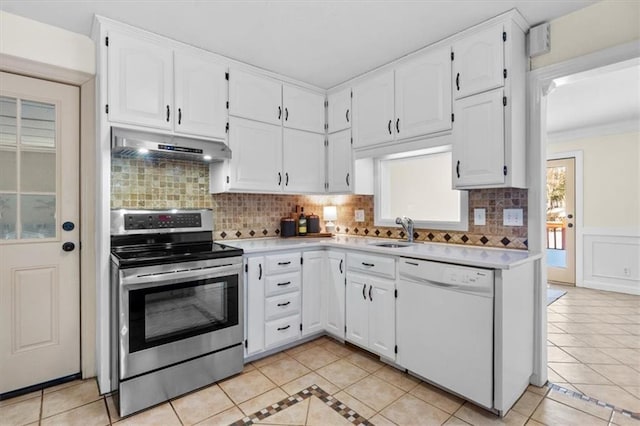 kitchen with under cabinet range hood, a sink, white cabinets, stainless steel electric stove, and dishwasher