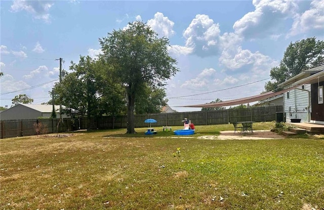 view of yard with a patio