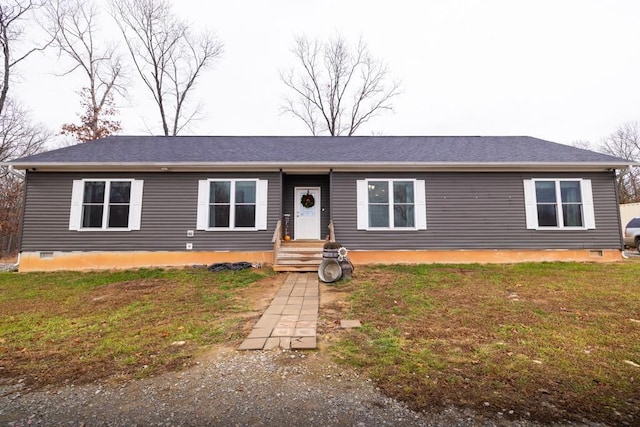 view of front of house featuring a front yard