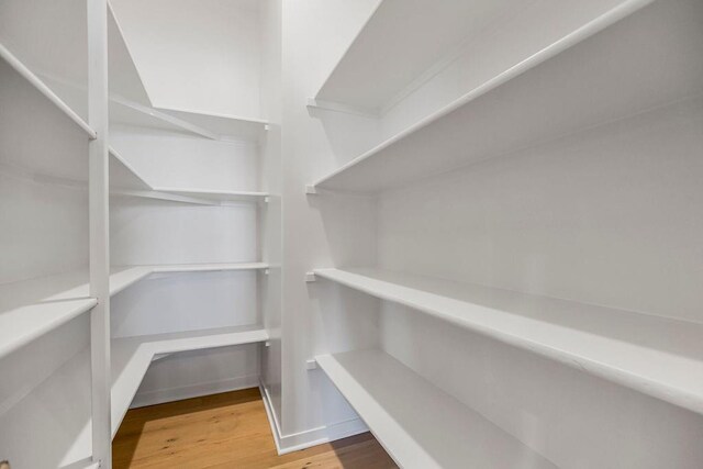 220 SW Chelmsford Dr, Blue Springs, MO 64015 - view of pantry