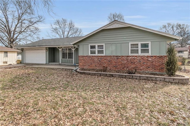 single story home with a garage