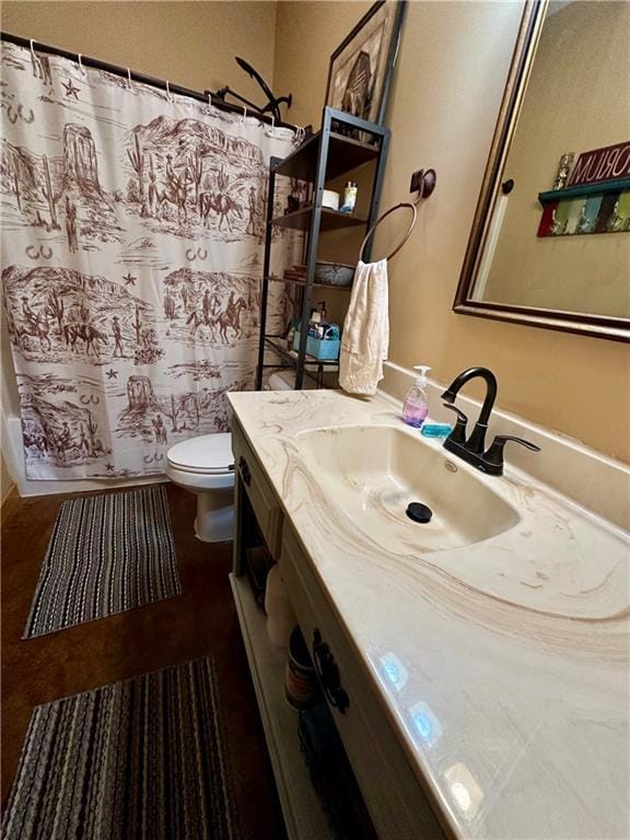 full bathroom with toilet, vanity, and shower / tub combo with curtain