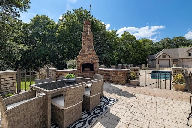 view of patio featuring a fenced in pool