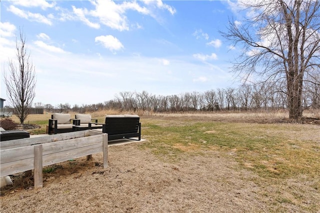 view of yard featuring a rural view