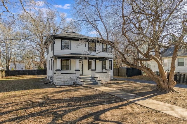 view of front of property featuring covered porch