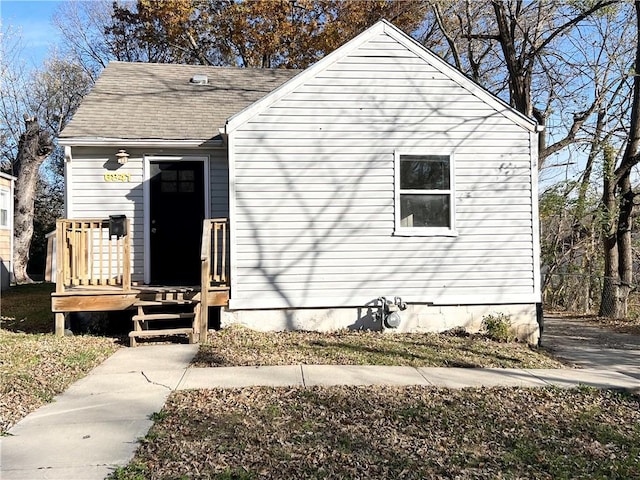 6841 Walrond Ave, Kansas City, MO 64132 - view of front of property