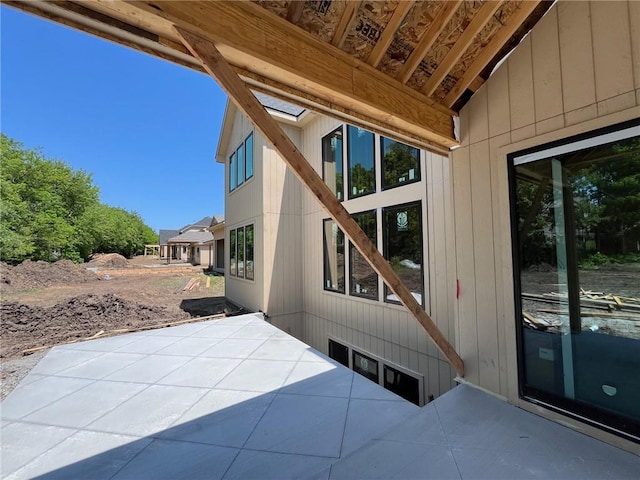 16920 Parkhill St, Overland Park, KS 66221 - view of patio