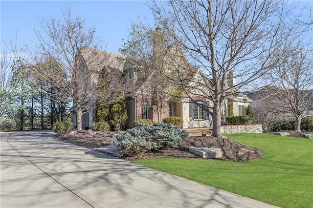 view of front of house with a front yard