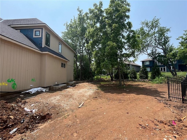 17028 Parkhill St, Overland Park, KS 66221 - view of yard