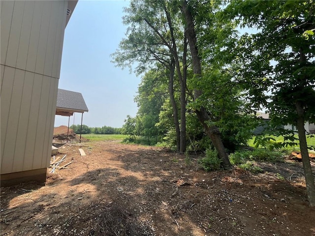 17028 Parkhill St, Overland Park, KS 66221 - view of yard